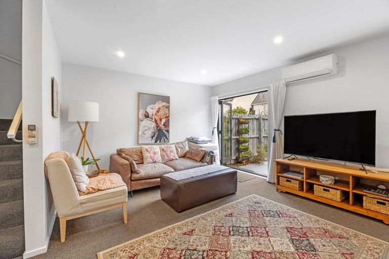 Photo of property in Cornwall Gardens, 8/27 Cornwall Street, St Albans, Christchurch, 8014