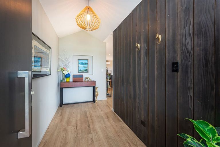 Photo of property in 26 Watkins Drive, Rangiora, 7400