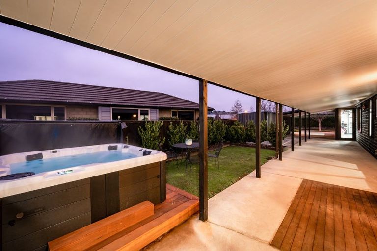 Photo of property in 18 Ash Avenue, Albert Town, Wanaka, 9305