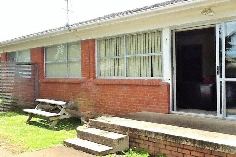 Photo of property in 3/8 Maunu Road, Papatoetoe, Auckland, 2025