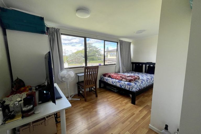 Photo of property in 34 Wattle Street, New Lynn, Auckland, 0600