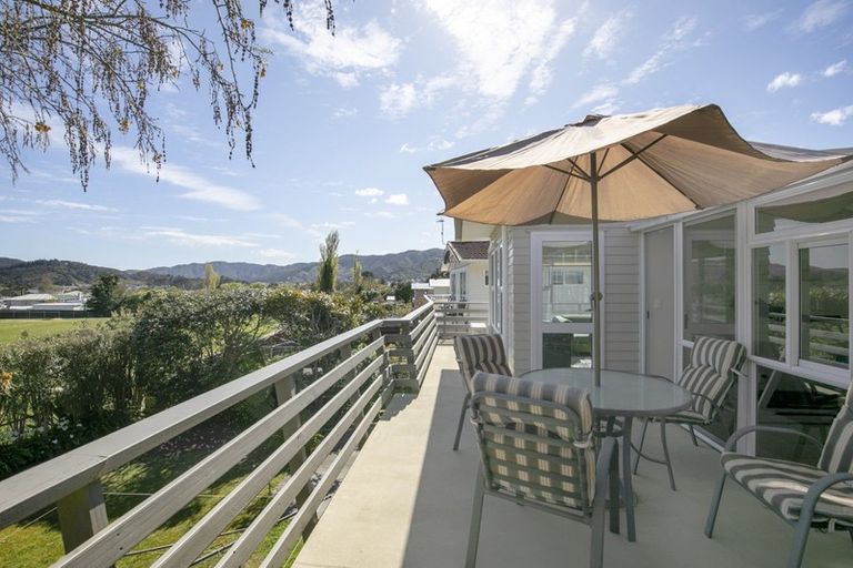 Photo of property in 26 Holland Street, Wainuiomata, Lower Hutt, 5014