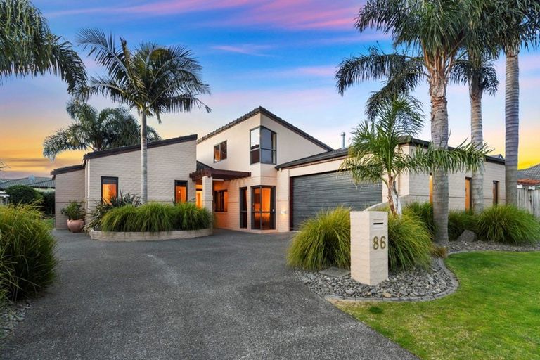 Photo of property in 86 Beachwater Drive, Papamoa Beach, Papamoa, 3118