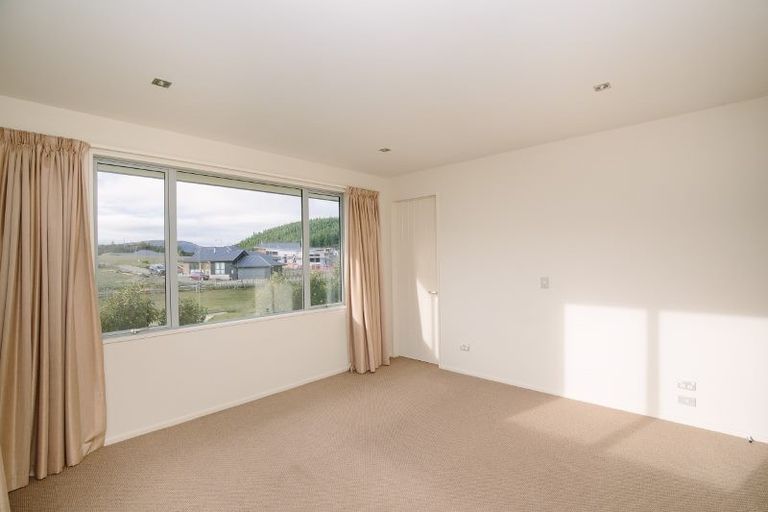 Photo of property in 7 Sunnyside Lane, Wanaka, 9305