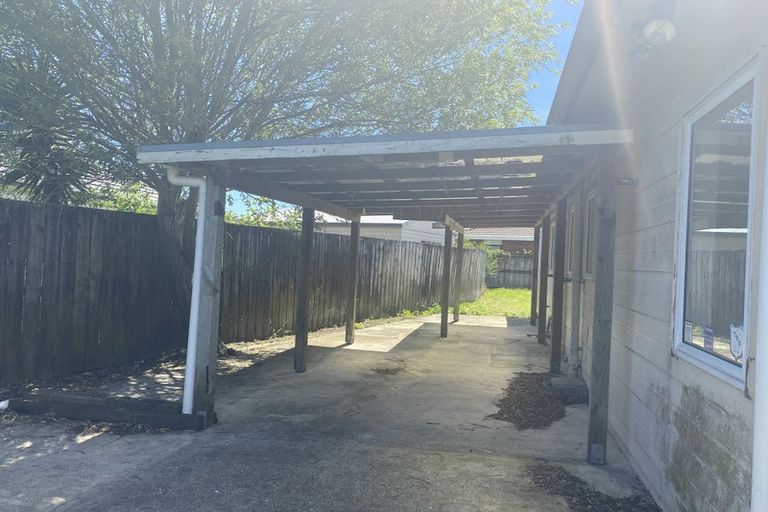 Photo of property in 28 Trimdon Street, Randwick Park, Auckland, 2105