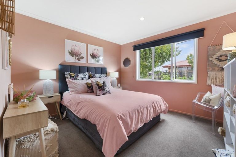 Photo of property in 30 Waenga Drive, Cromwell, 9310