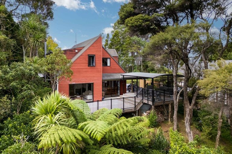 Photo of property in 72 Crows Road, Swanson, Auckland, 0614