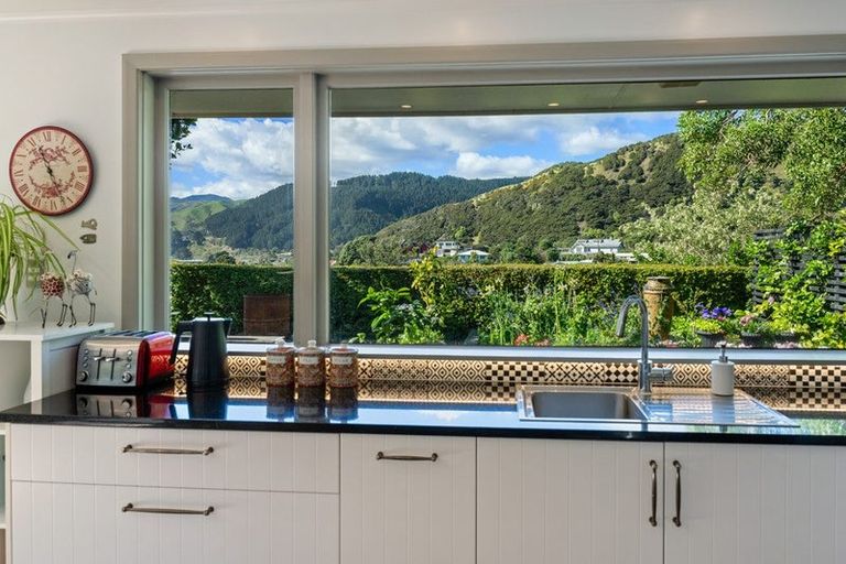 Photo of property in 19 Pingau Street, Paekakariki, 5034