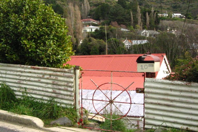 Photo of property in 10 Harbour Terrace, Careys Bay, Port Chalmers, 9023