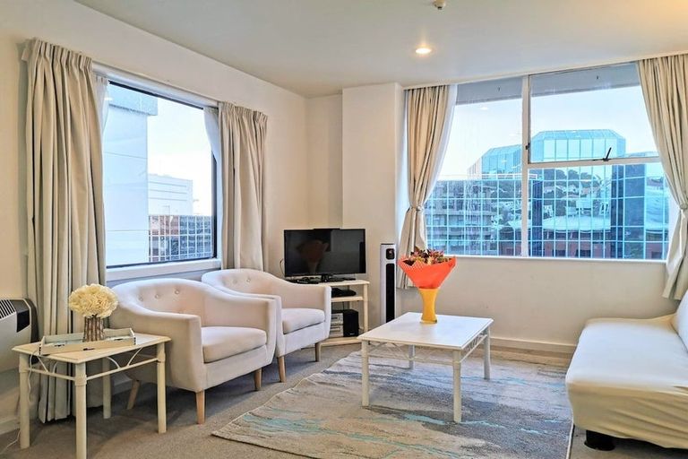 Photo of property in Terrace Tower Apartments, 126 The Terrace, Wellington Central, Wellington, 6011