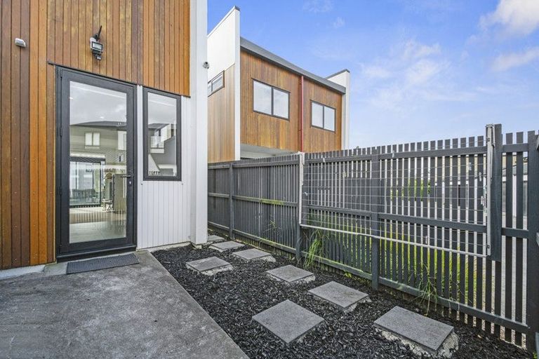 Photo of property in 11 Frank Gill Road, Hobsonville, Auckland, 0616