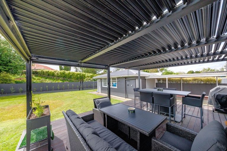 Photo of property in 8 Parkland Crescent, Terrace End, Palmerston North, 4410