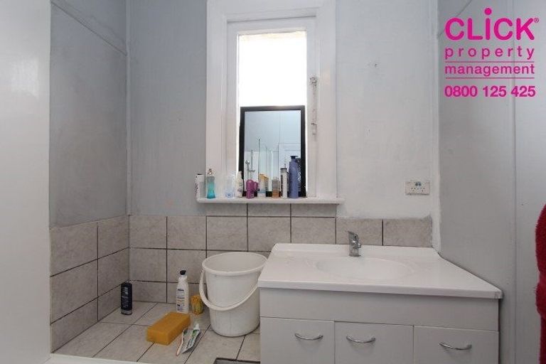 Photo of property in 64 Springhill Road, Mornington, Dunedin, 9011