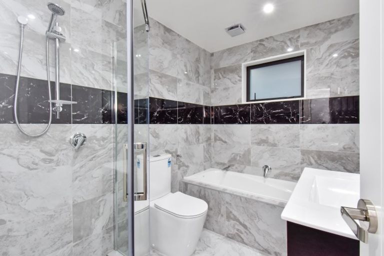 Photo of property in 10b Rothery Road, Hillpark, Auckland, 2102