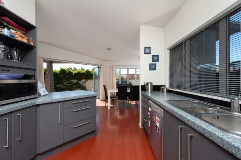 Photo of property in 33b Links Avenue, Mount Maunganui, 3116