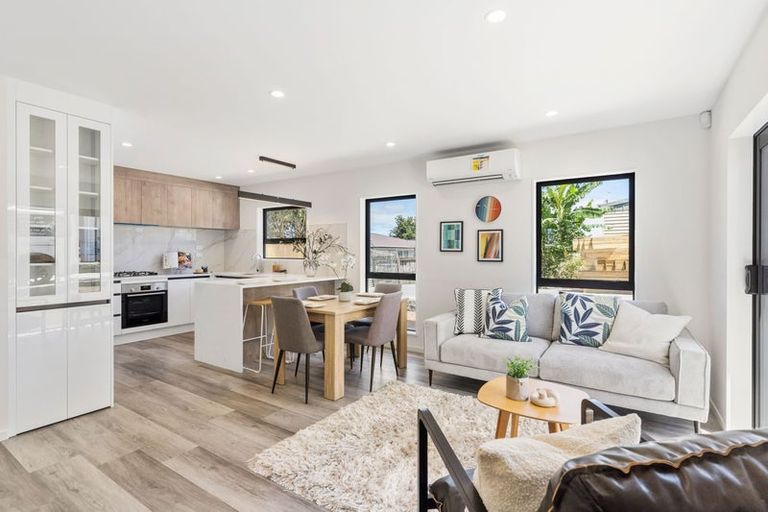 Photo of property in 3/156 Coxhead Road, Wattle Downs, Auckland, 2103