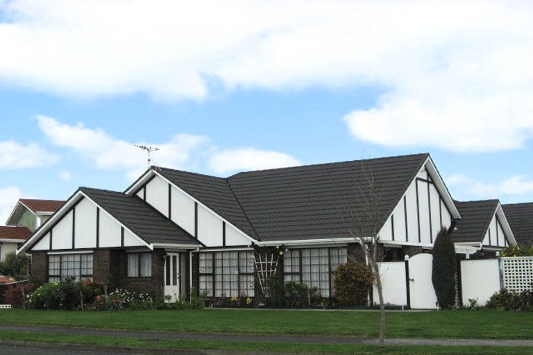 Photo of property in 8a Webb Avenue, Levin, 5510