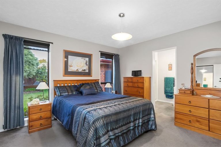 Photo of property in 6 Briarmont Street, Avondale, Christchurch, 8061