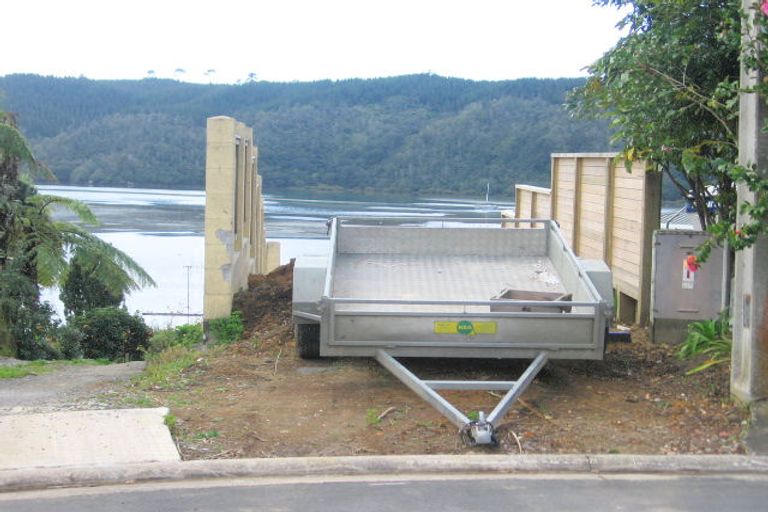 Photo of property in 141 Bruce Wallace Place, Whangamata, 3620