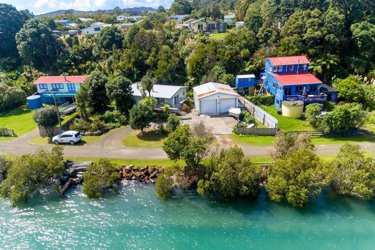 Photo of property in 22 Koutu Beach Road, Opononi, Kaikohe, 0473