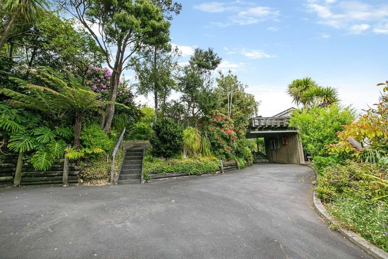 Photo of property in 76 Balmain Road, Chatswood, Auckland, 0626