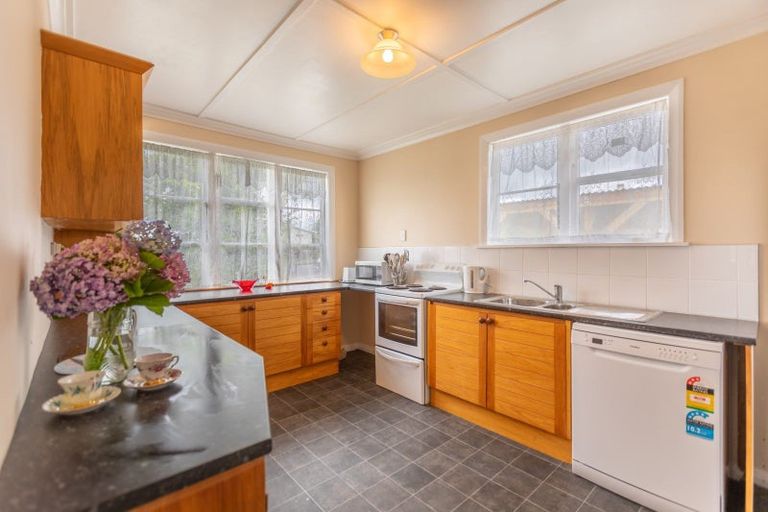 Photo of property in 79 Racecourse Road, Waipukurau, 4200