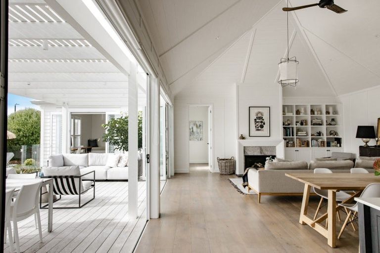 Photo of property in 12 Sandpiper Avenue, Point Wells, 0986