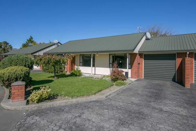 Photo of property in 2 Arthurson Mews, Woolston, Christchurch, 8023