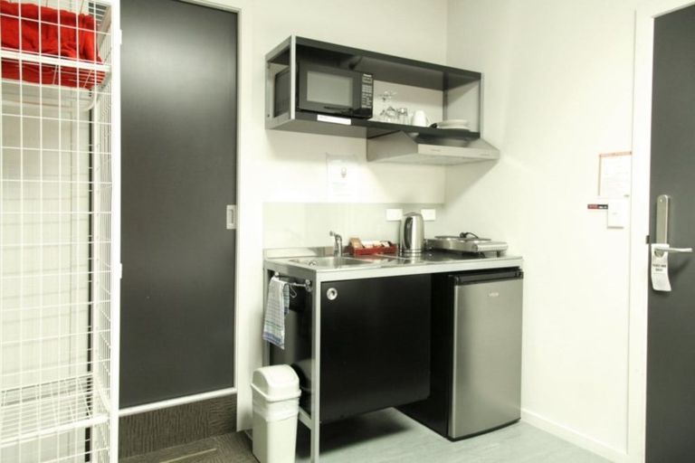 Photo of property in Breeze Plaza, 1002/57 Manners Street, Te Aro, Wellington, 6011