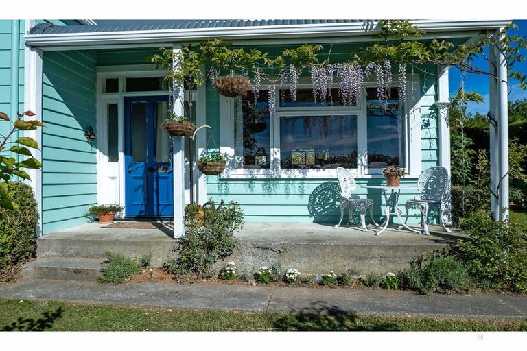 Photo of property in 68 Peel Street, Geraldine, 7930