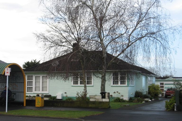 Photo of property in 74 Holland Road, Fairfield, Hamilton, 3214