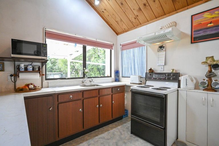 Photo of property in 108 Harper Road, Waimarama, Havelock North, 4294