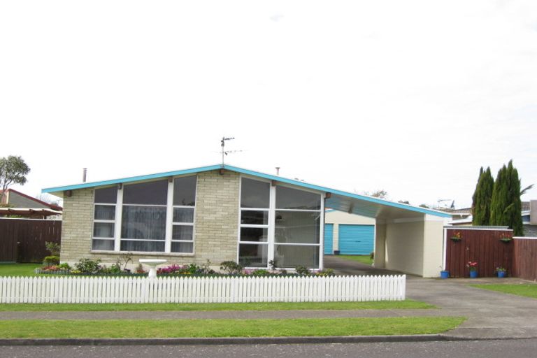 Photo of property in 4 Lantana Avenue, Bell Block, New Plymouth, 4312