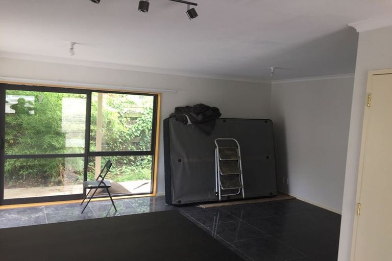 Photo of property in 40 Galsworthy Place, Bucklands Beach, Auckland, 2014