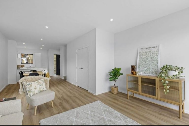 Photo of property in 9/33 Raukawa Street, Stokes Valley, Lower Hutt, 5019