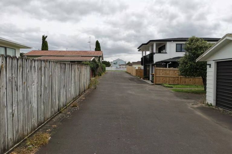 Photo of property in 2 Italia Grove, Mount Wellington, Auckland, 1060