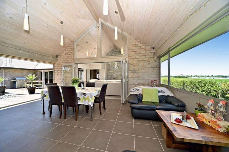 Photo of property in 67 Old Barn Road, Opaheke, Papakura, 2584