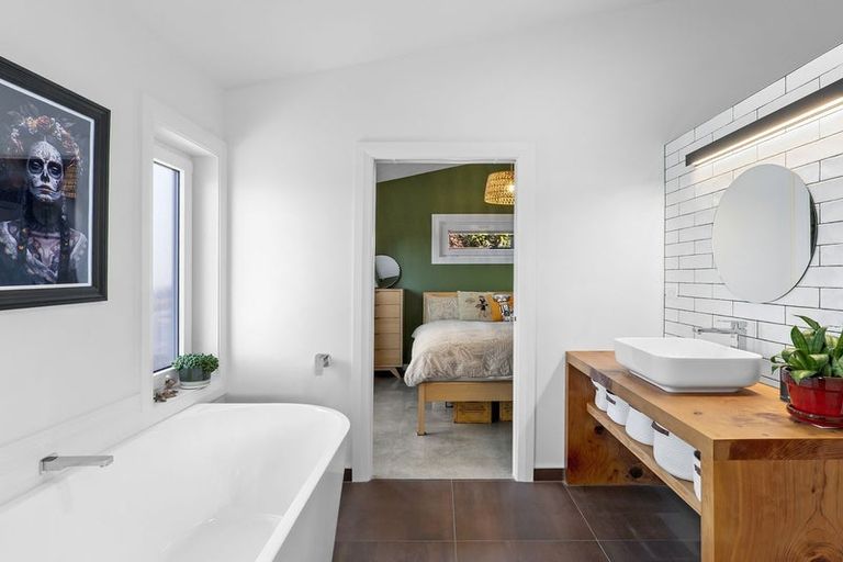 Photo of property in 21 Eyrewell Road, Pegasus, 7612