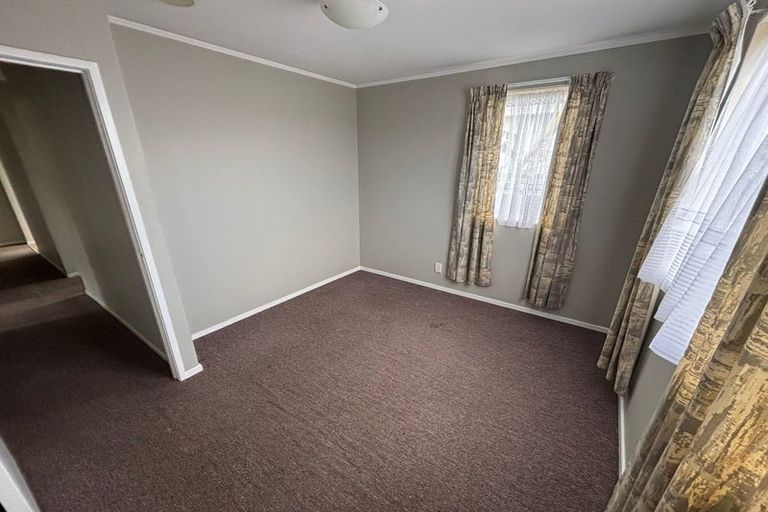 Photo of property in 1/36 Taitimu Drive, Weymouth, Auckland, 2103