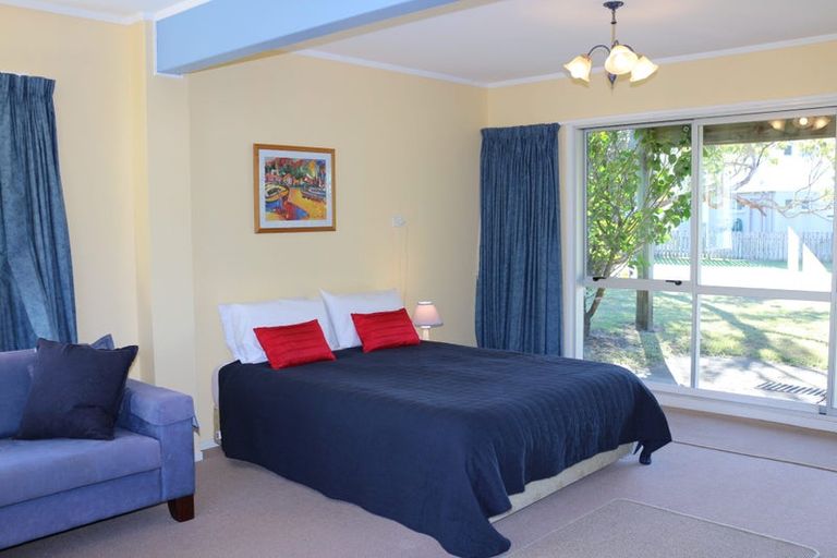 Photo of property in 20 Hardy Place, Cooks Beach, Whitianga, 3591