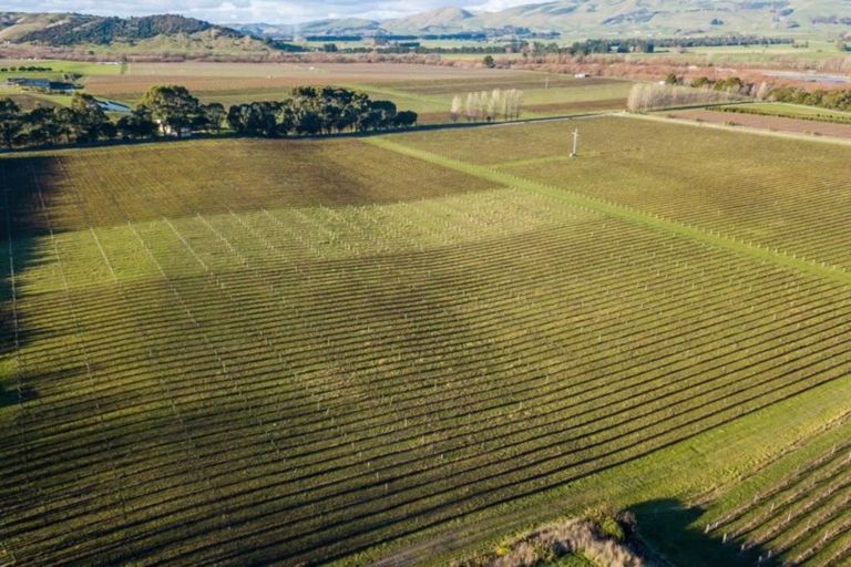 Photo of property in 20 Dakins Road, East Taratahi, Carterton, 5887