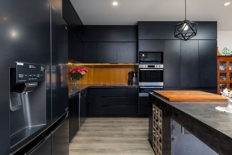 Photo of property in 8 Eric Batchelor Place, Waimate, 7924