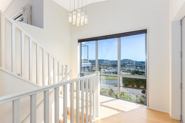 Photo of property in 22 Ships Cove, Whitby, Porirua, 5024