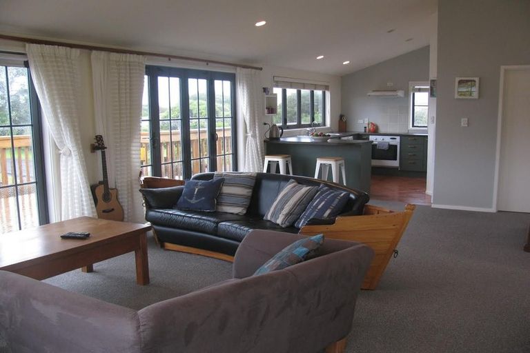 Photo of property in 6 Charles Green Drive, Cooks Beach, Whitianga, 3591