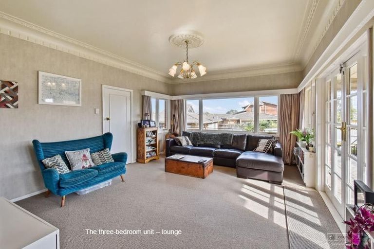 Photo of property in 39 Grande Vue Road, Hillpark, Auckland, 2102