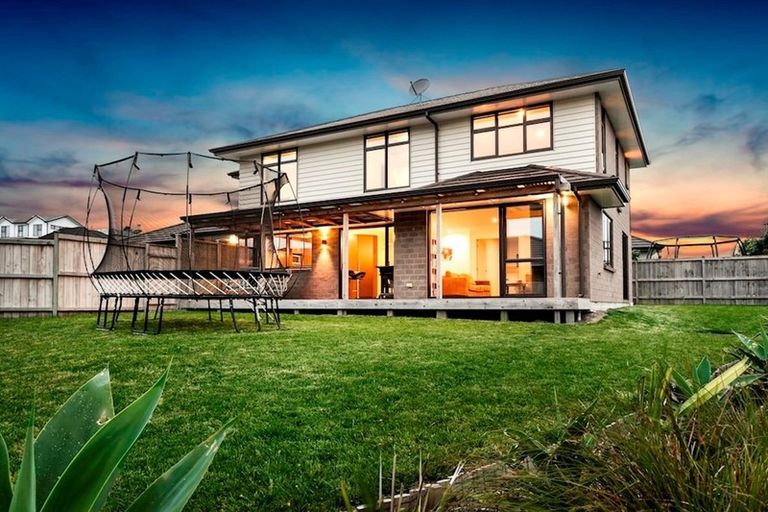 Photo of property in 36 Madison Terrace, Silverdale, 0932