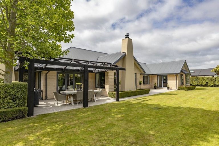 Photo of property in 37 Enverton Drive, Rangiora, 7400
