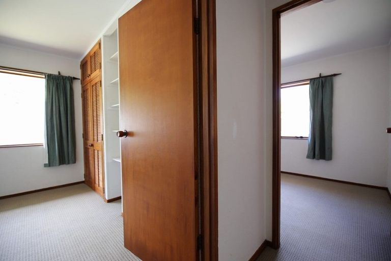 Photo of property in 10 Wesleydale Place, Papakura, 2110