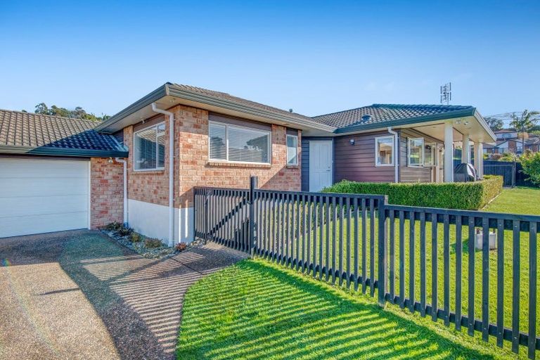 Photo of property in 14 Astor Place, Orewa, 0931