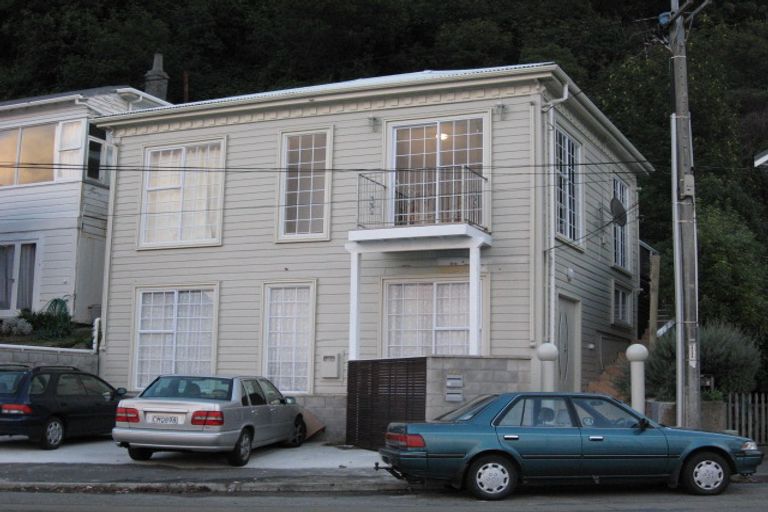 Photo of property in 454 Evans Bay Parade, Hataitai, Wellington, 6021